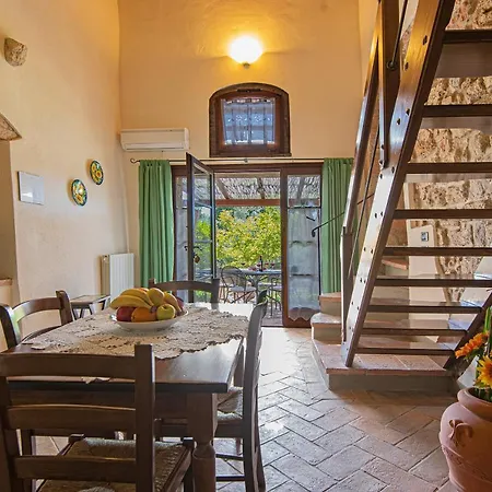Casavaiano * Gambassi Terme